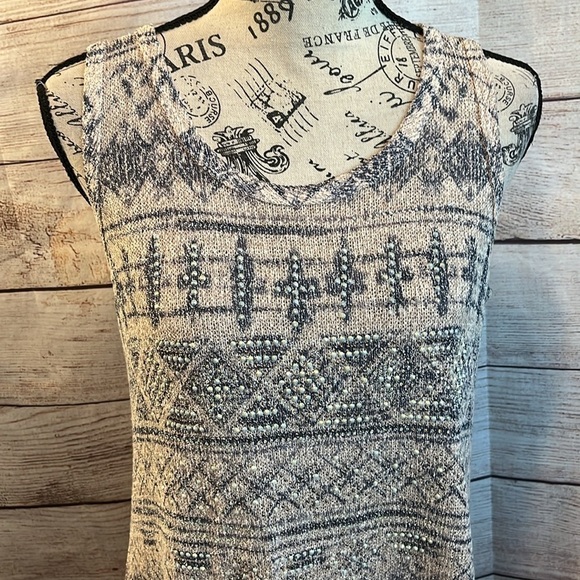 Vocal Aztec Tribal Tank Top Embellished Crystals Size Medium Lightweight Knit - Picture 3 of 9